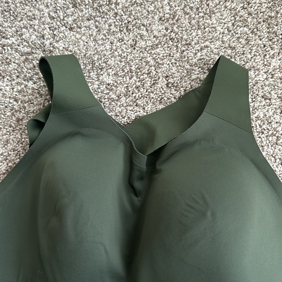 Lululemon Enlite Bra - Picture 2 of 7